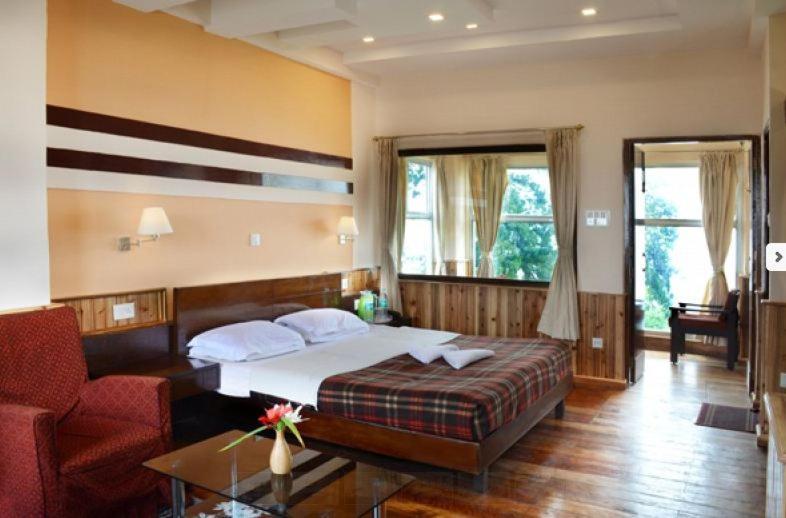 Darjeeling Tourist Lodge Екстер'єр фото