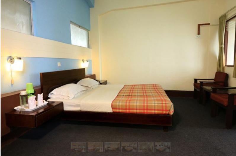 Darjeeling Tourist Lodge Екстер'єр фото
